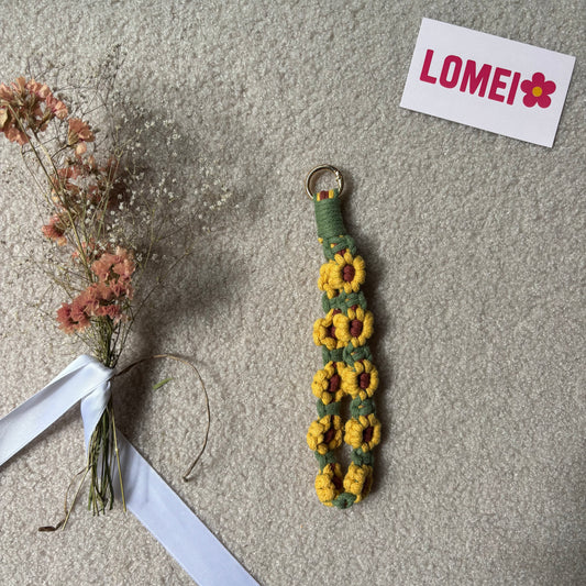 Breloque à fleurs jaunes